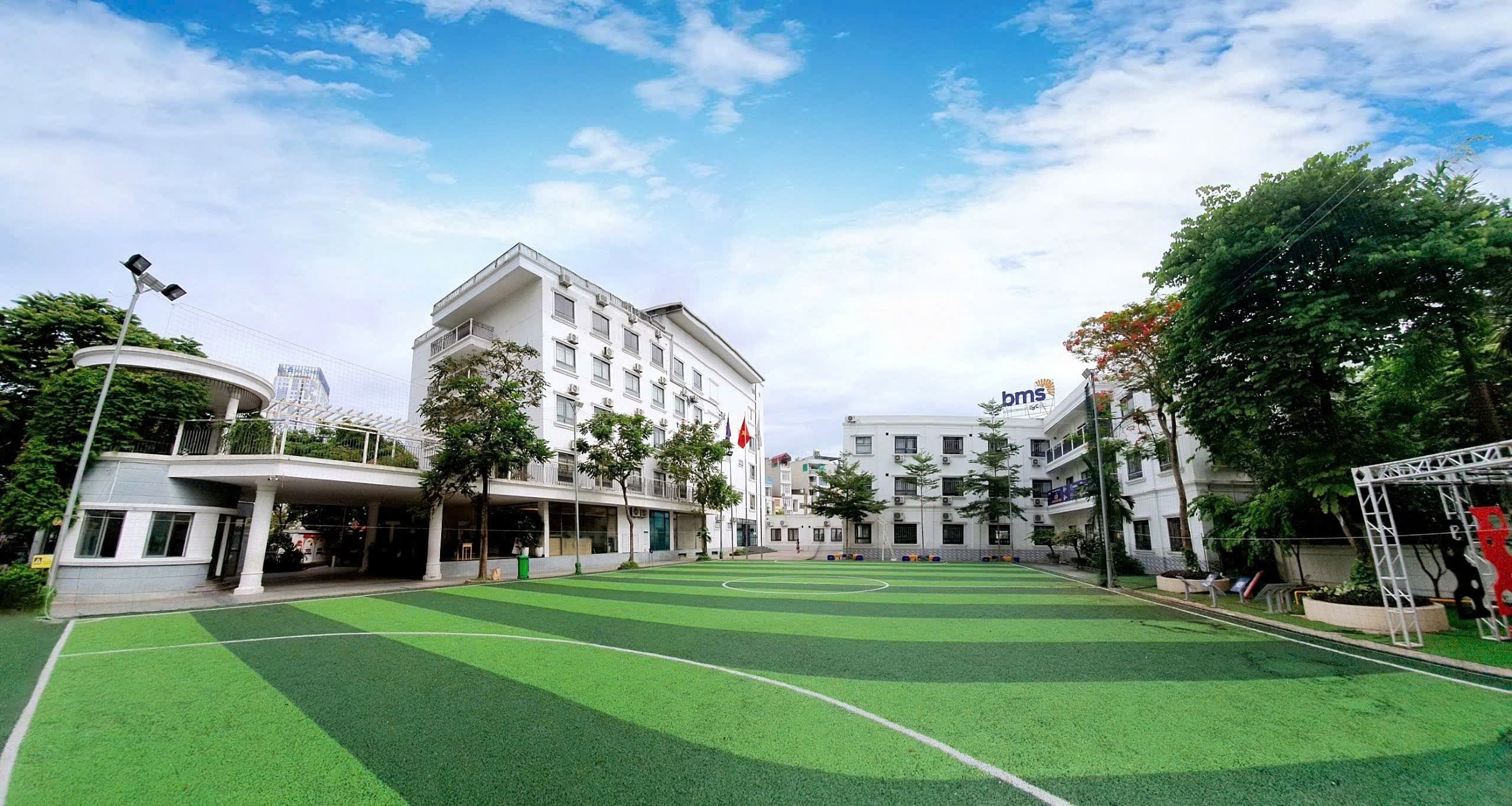 Ảnh tập thể Lớp 9A2 · THCS Ban Mai